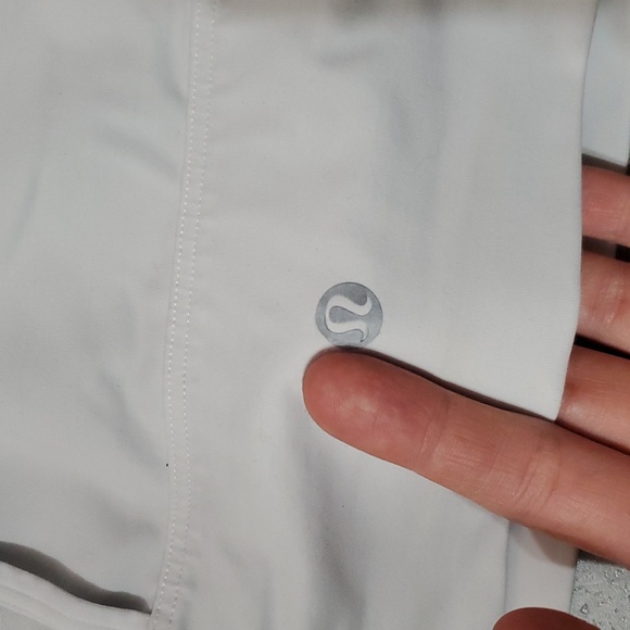 Lululemon Double Tap Bra II. Off White. Size 4. Flaw, Stains. - Picture 7 of 11